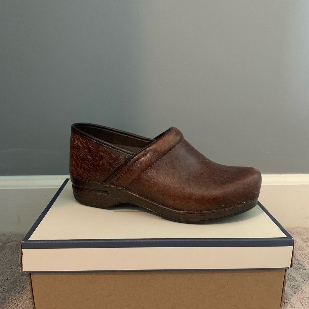Used Dansko XP Clogs - Picture 2 of 4